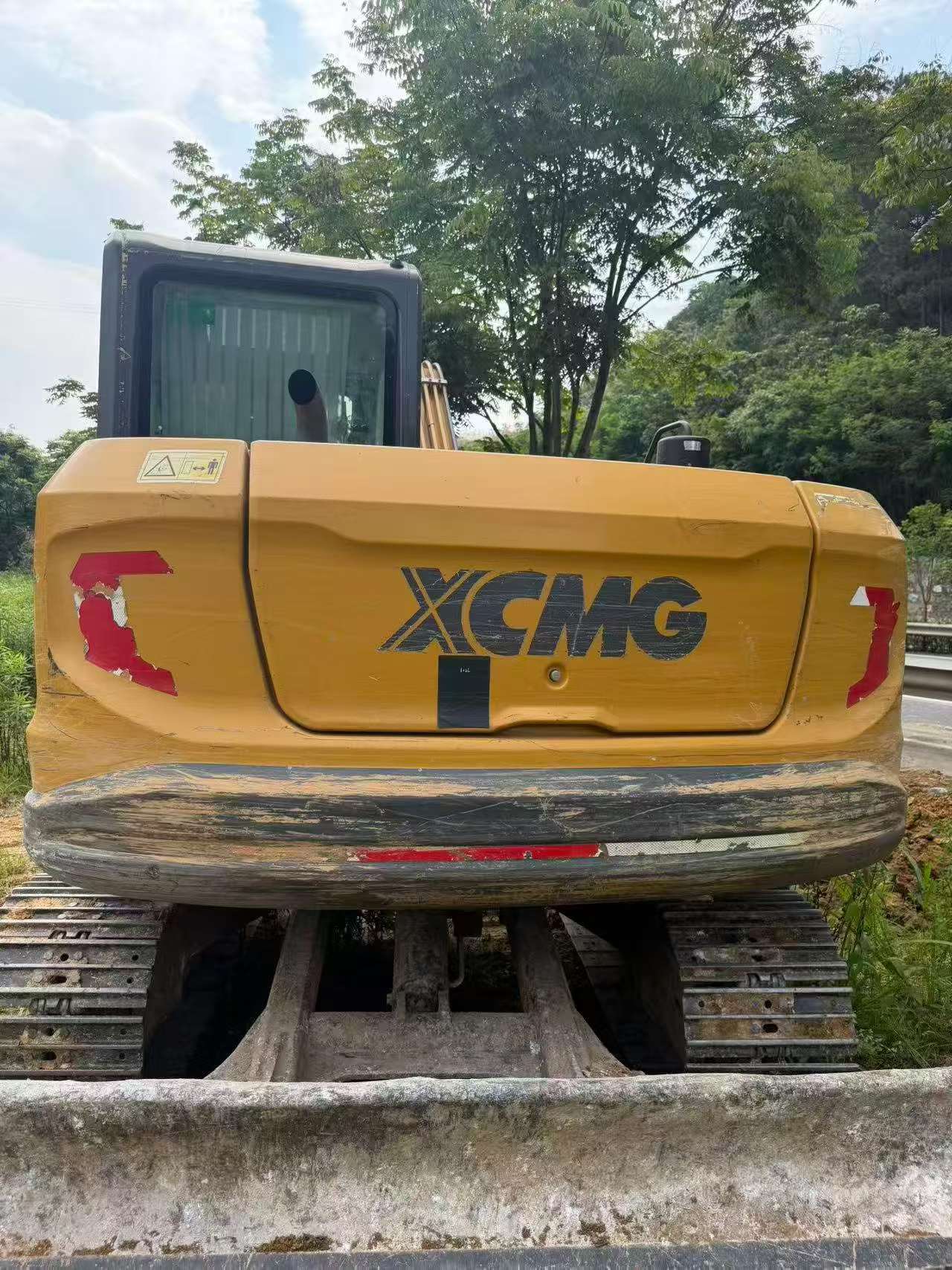 شراء حفارة XCMG XE75C مستعملة / 3