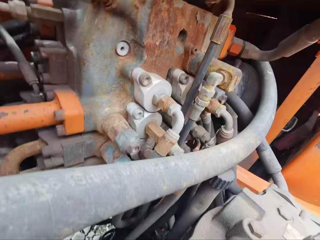 Buy Doosan DH215-9 Used Excavator / 4