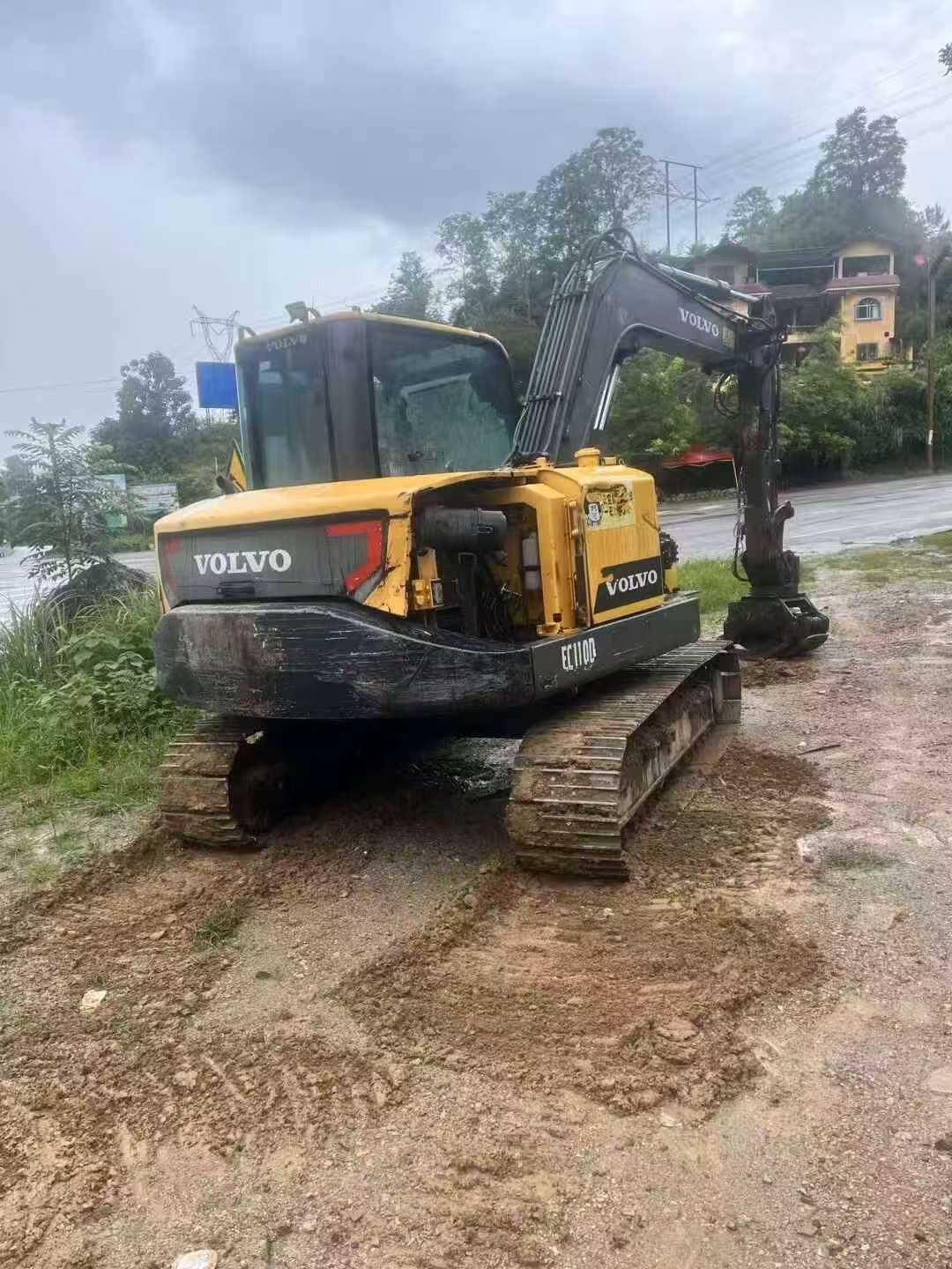 شراء Volvo EC80D مستعمل حفارة