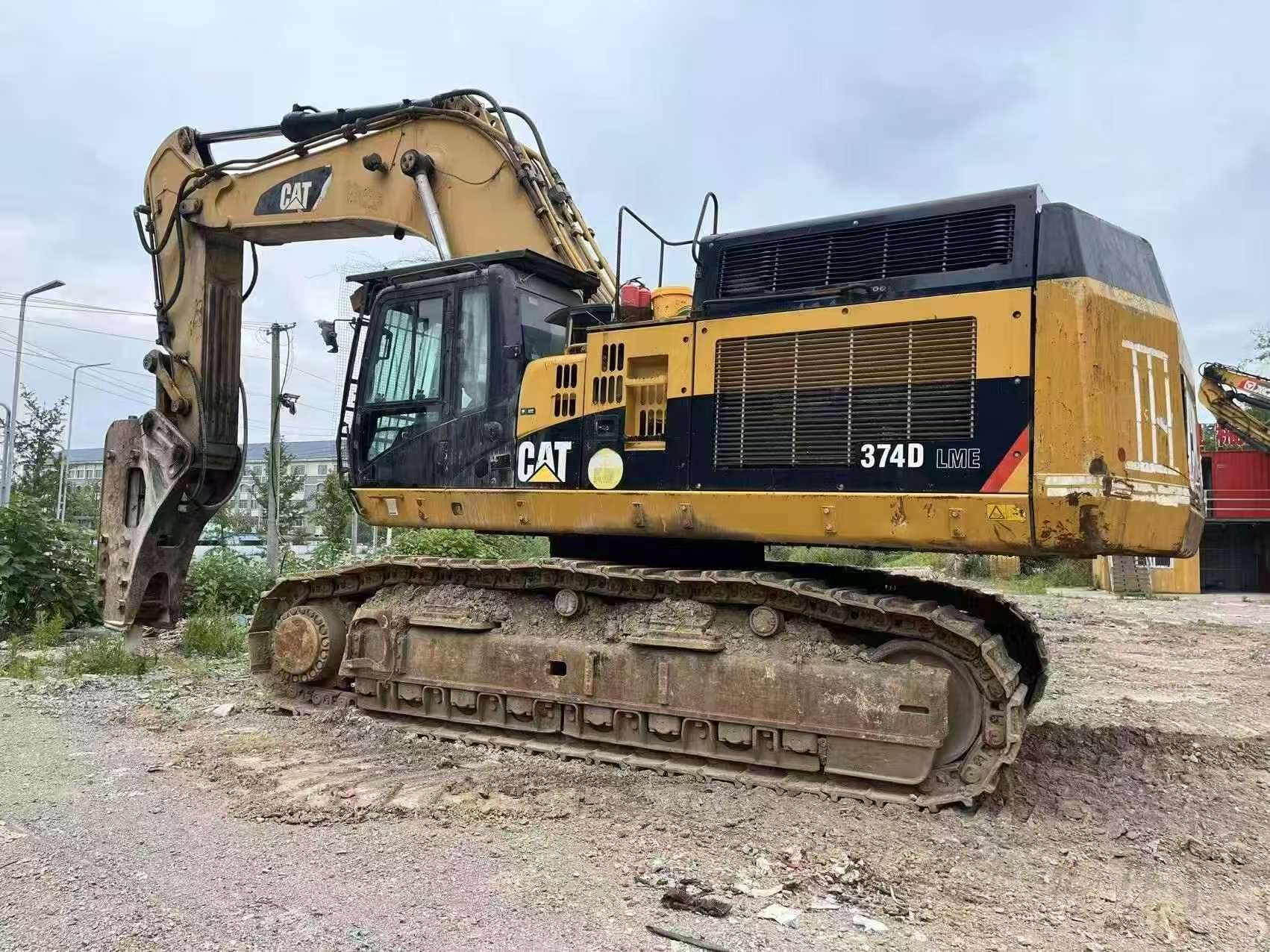 Compre Escavadeira Caterpillar 374D Usada / 3 Compre Escavadeira Caterpillar 374D Usada / 3
