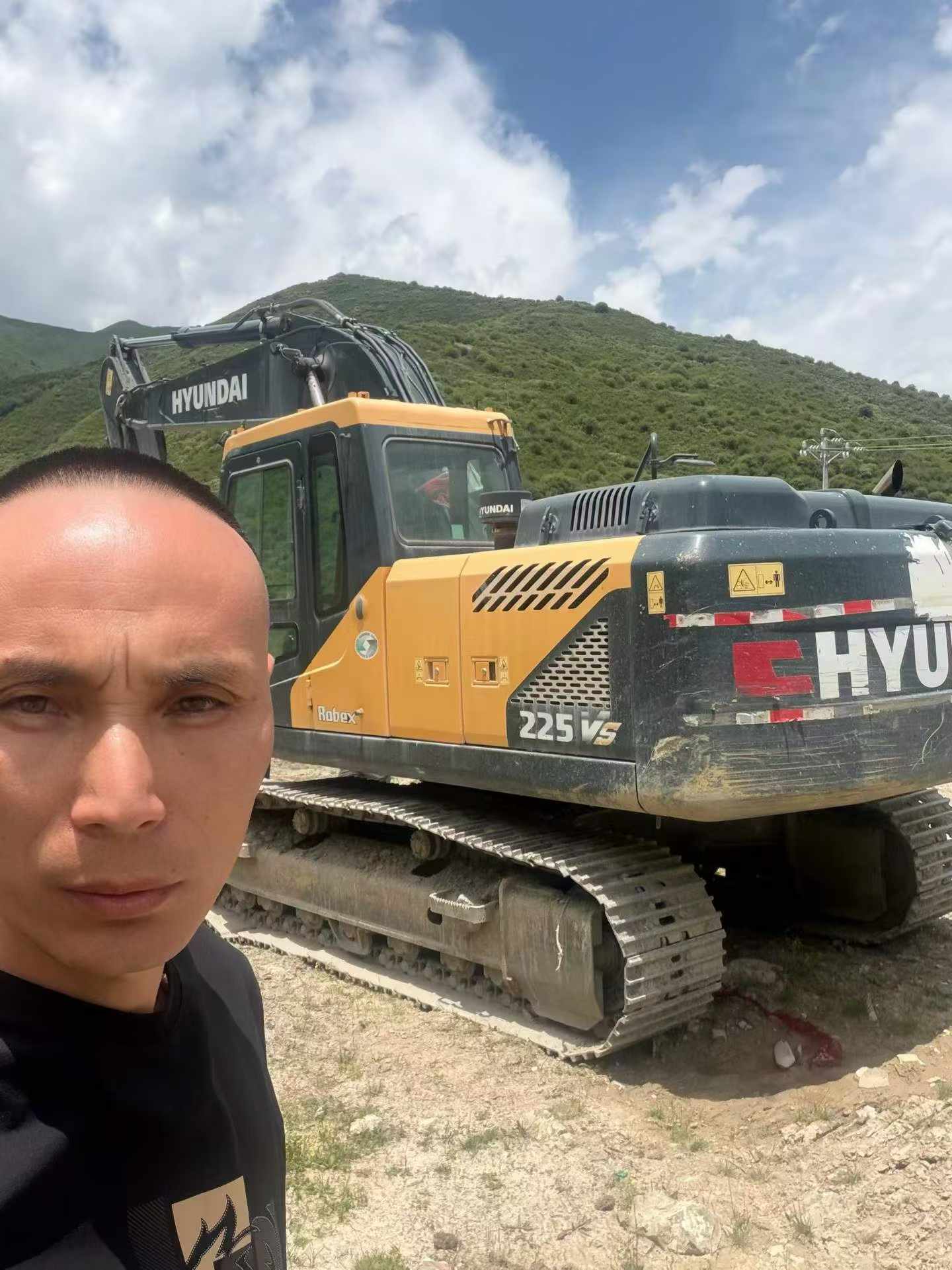 شراء Hyundai R205VS مستعمل حفارة