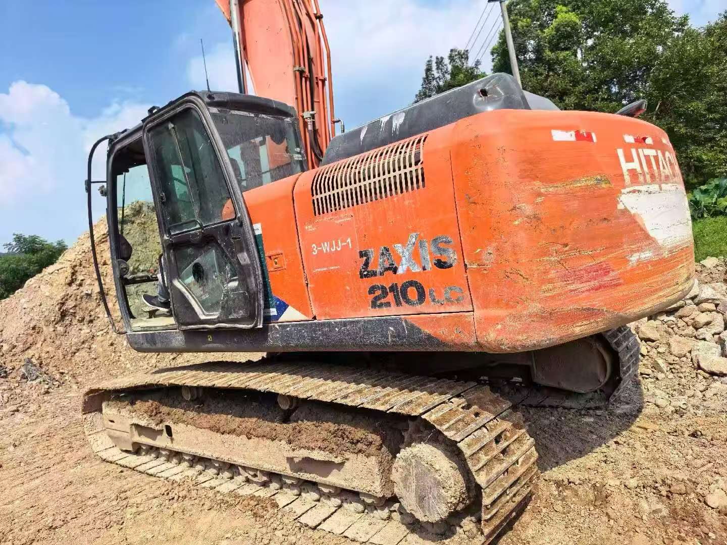 Buy Hitachi EX210 Used Excavator / 3