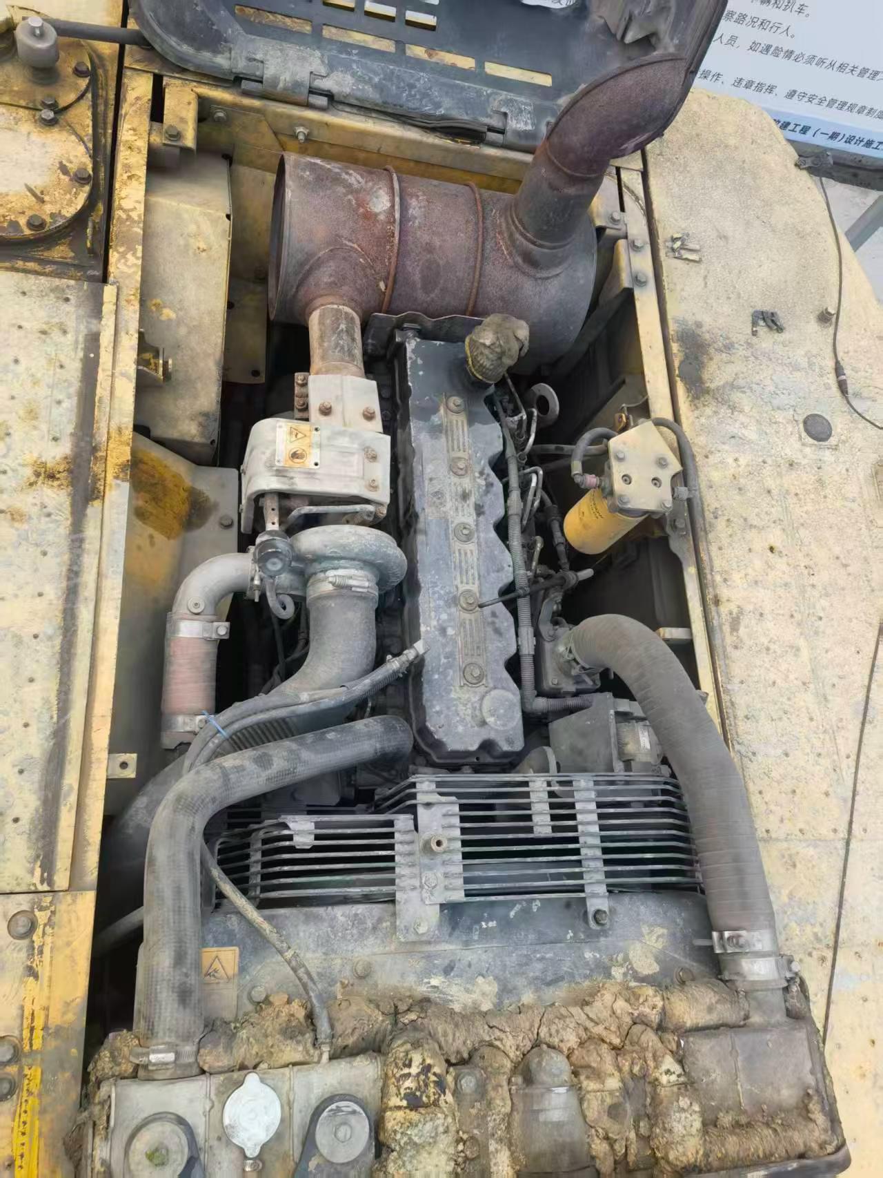 Buy Komatsu PC220-8 Used Excavator / 8 Buy Komatsu PC220-8 Used Excavator / 8