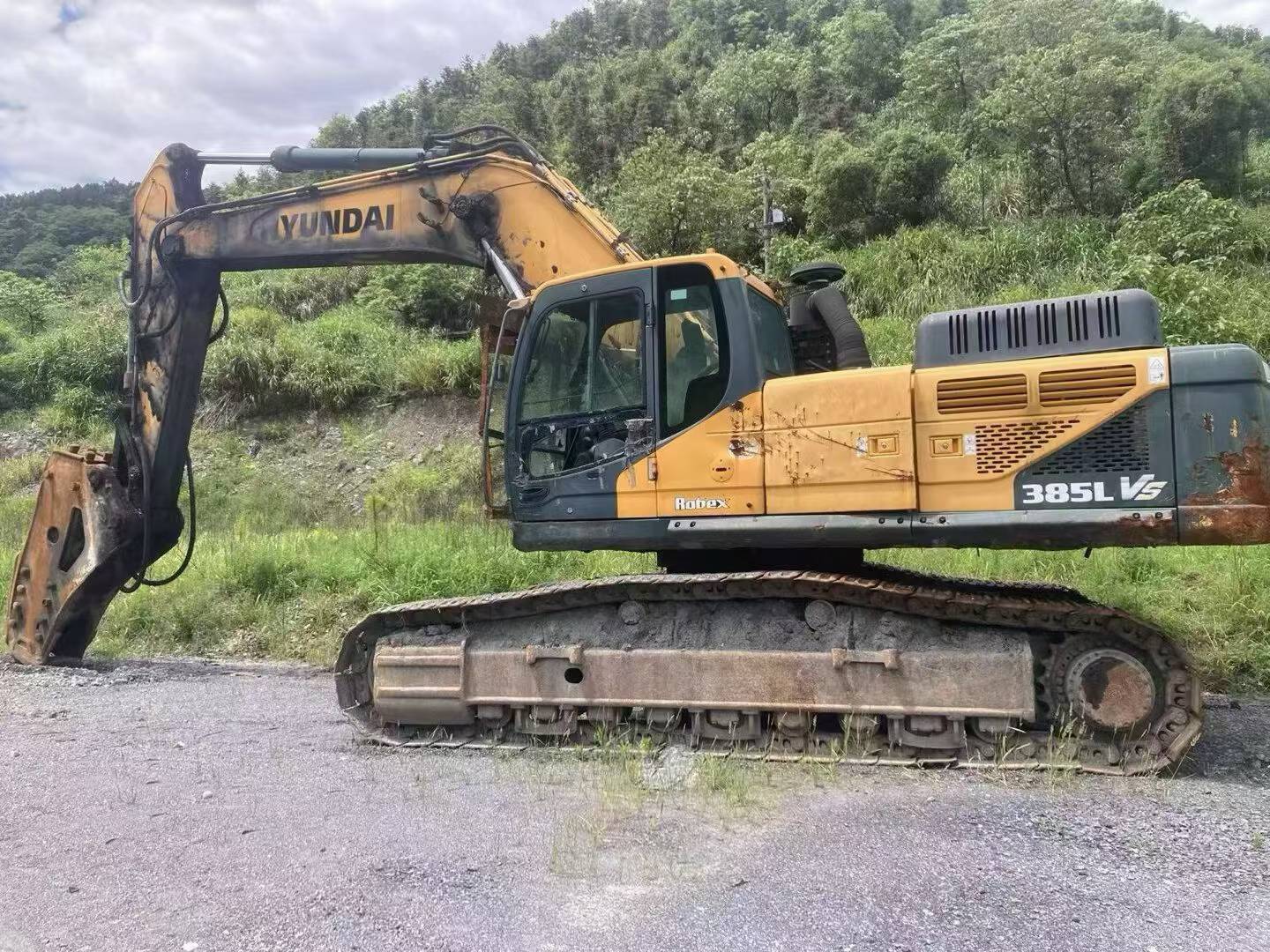 شراء حفارة Hyundai R385LVS مستعملة / 2