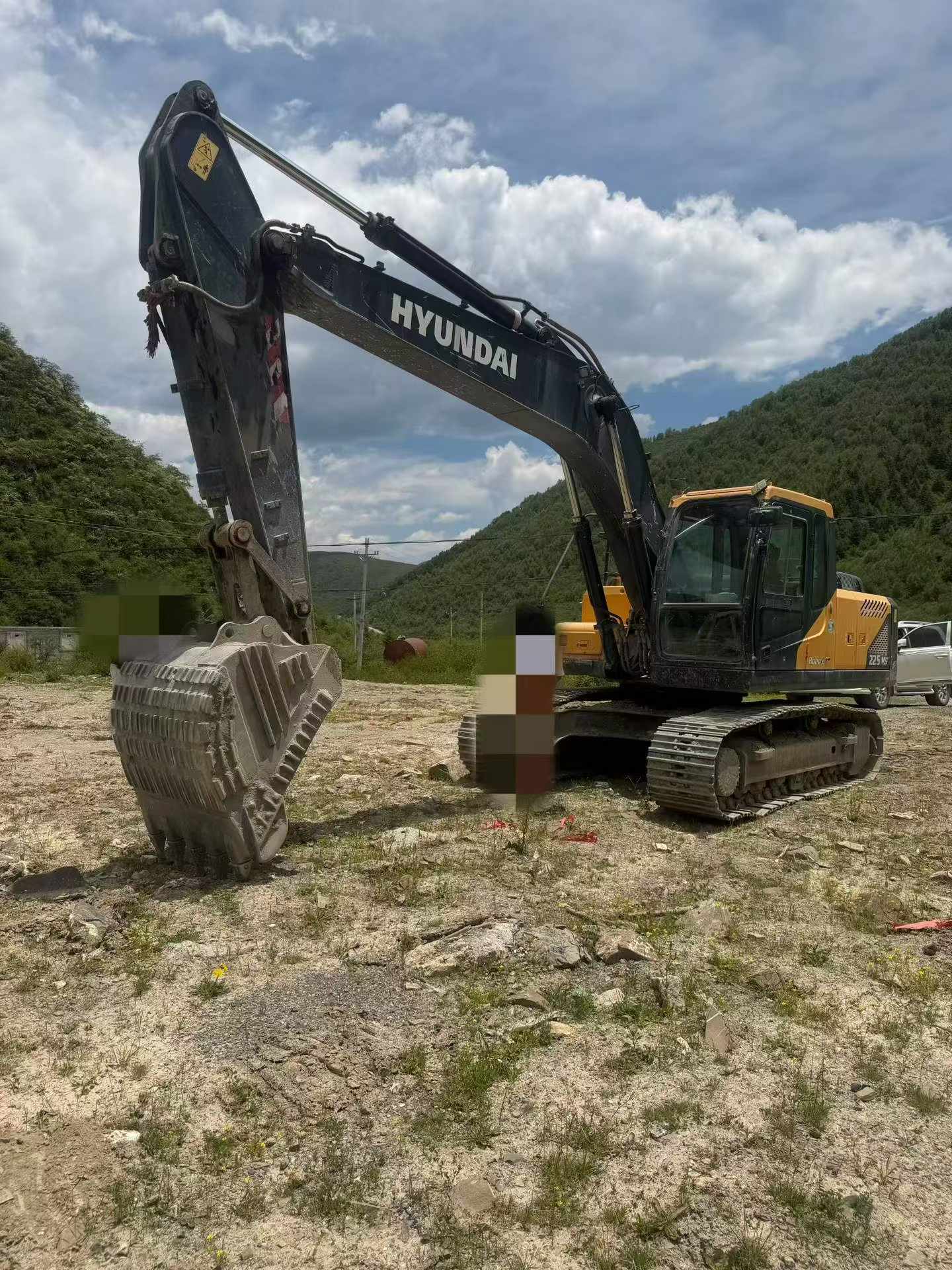 شراء حفارة Hyundai R205VS مستعملة / 2