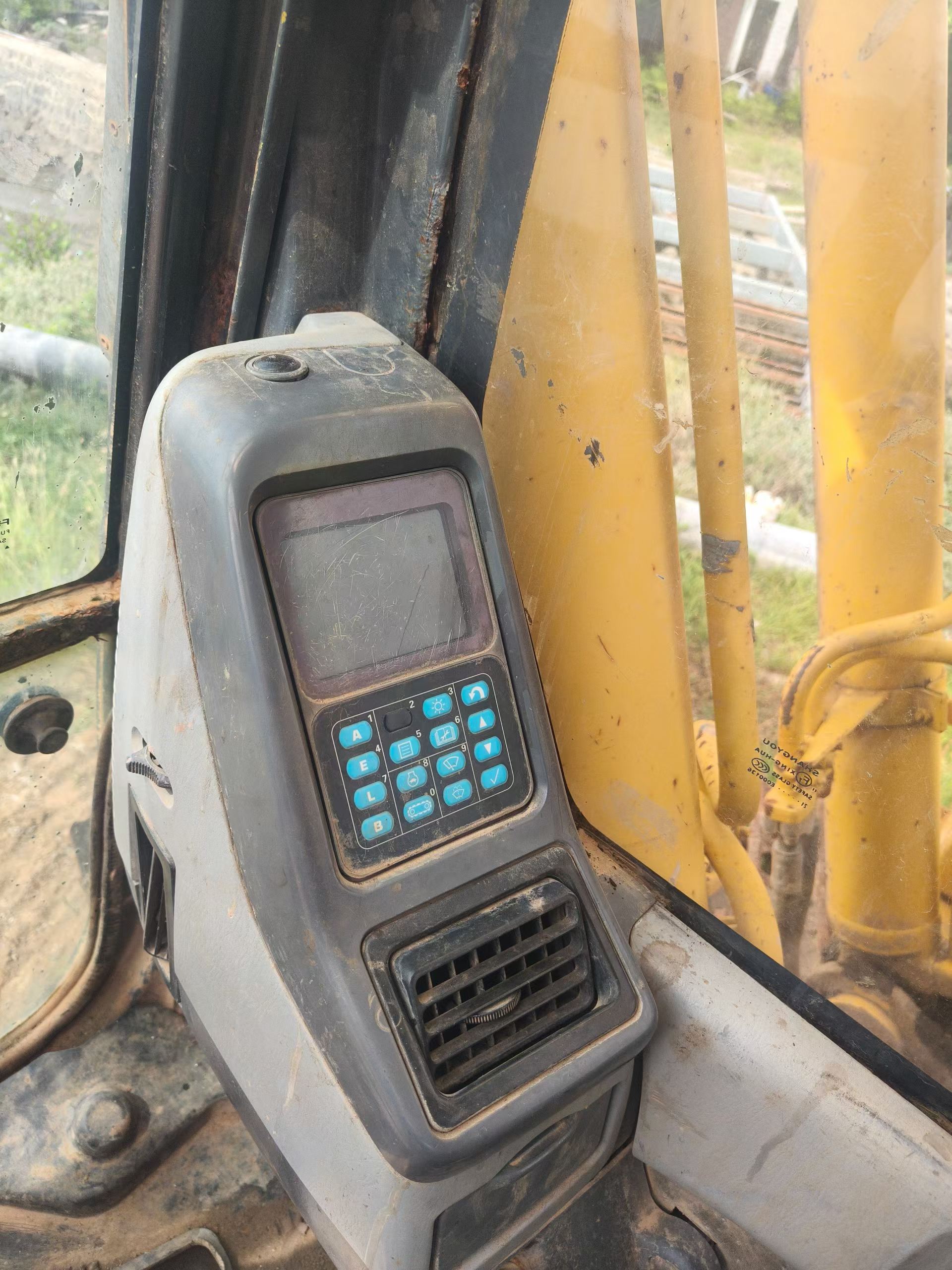 Compre Excavadora Komatsu PC200-7 Usada / 8