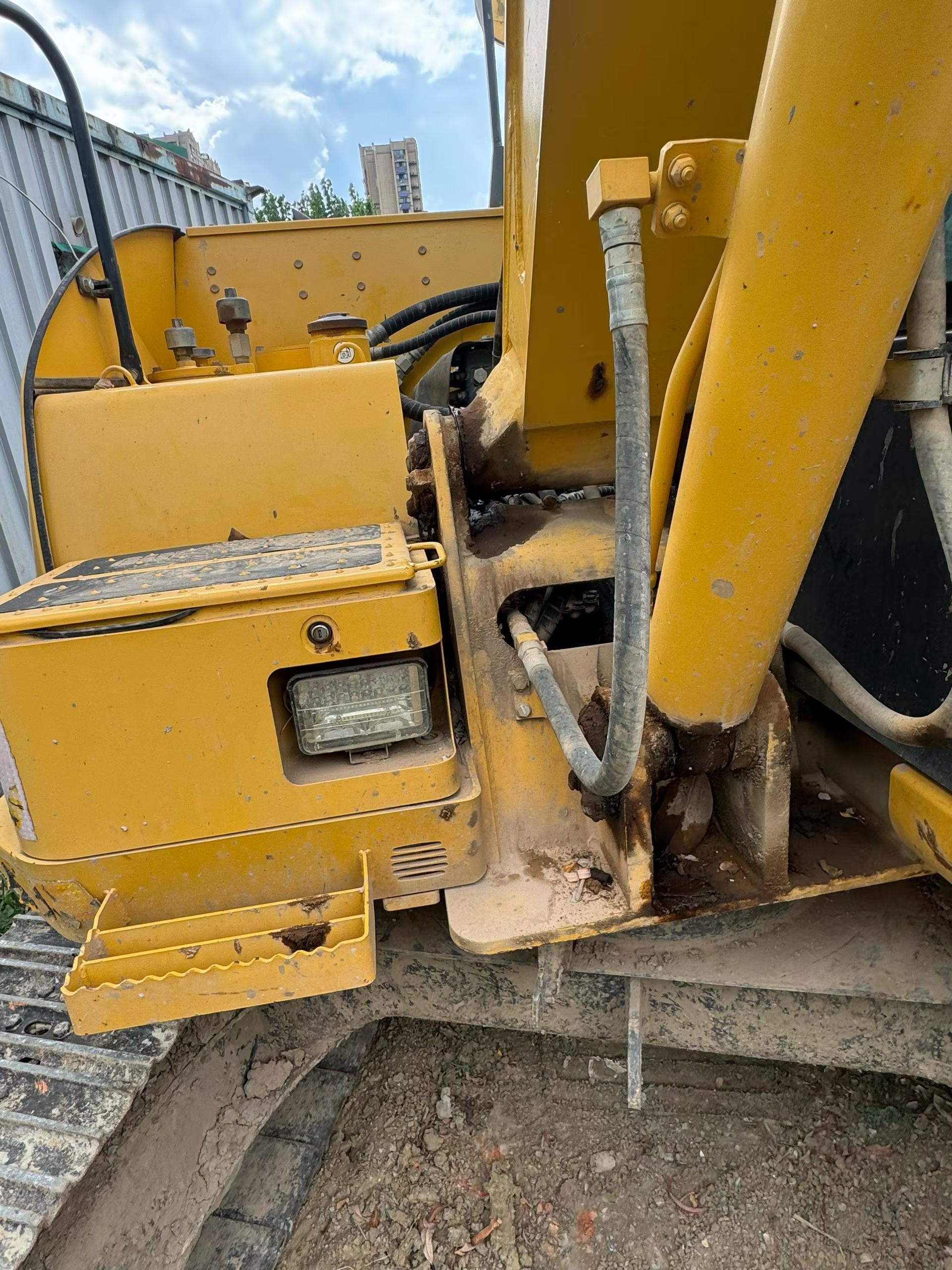 Compre Escavadeira Komatsu PC60-8 Usada / 4 Compre Escavadeira Komatsu PC60-8 Usada / 4