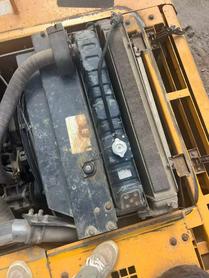 Buy Hyundai R225LC-7 Used Excavator / 4 Buy Hyundai R225LC-7 Used Excavator / 4