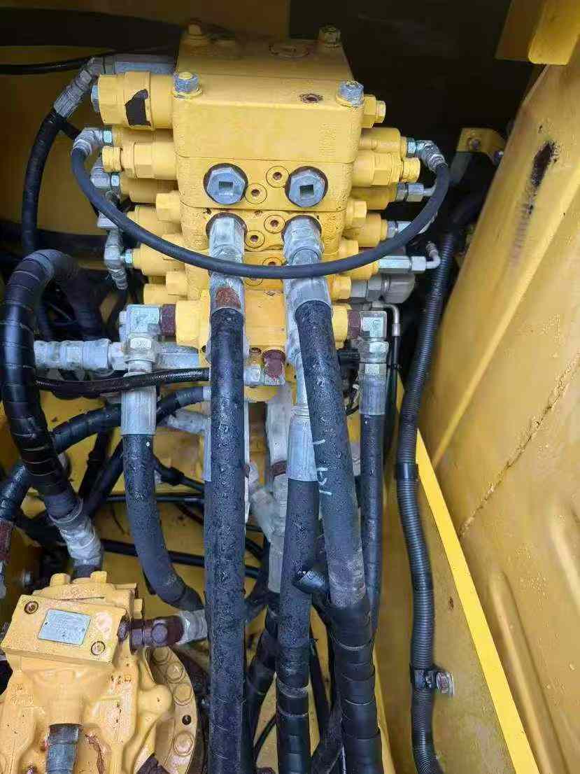 Buy Komatsu PC130-8 Used Excavator / 5 Buy Komatsu PC130-8 Used Excavator / 5