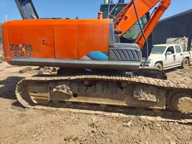 Buy Hitachi EX200 Used Excavator / 2 Buy Hitachi EX200 Used Excavator / 2
