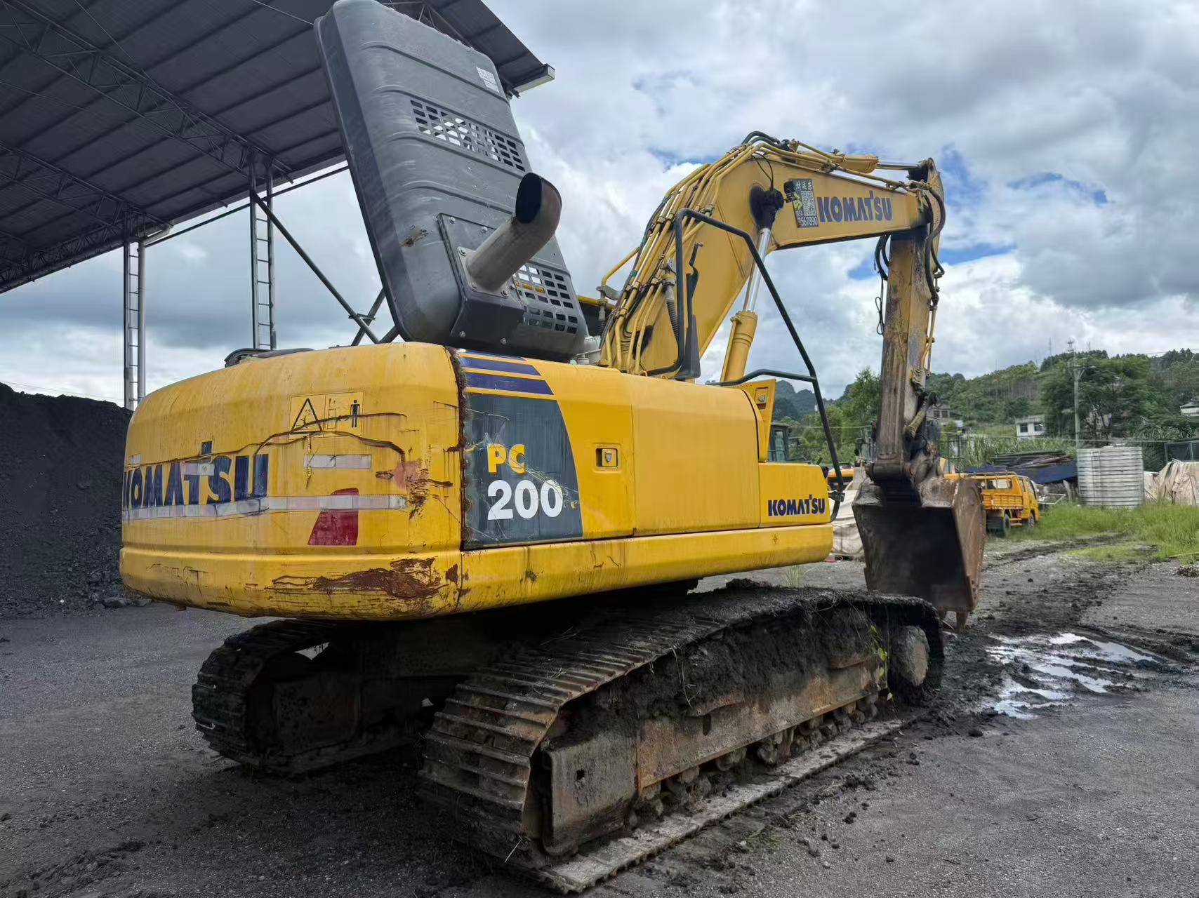 Acheter Pelle Komatsu PC200 d'occasion / 2 Acheter Pelle Komatsu PC200 d'occasion / 2