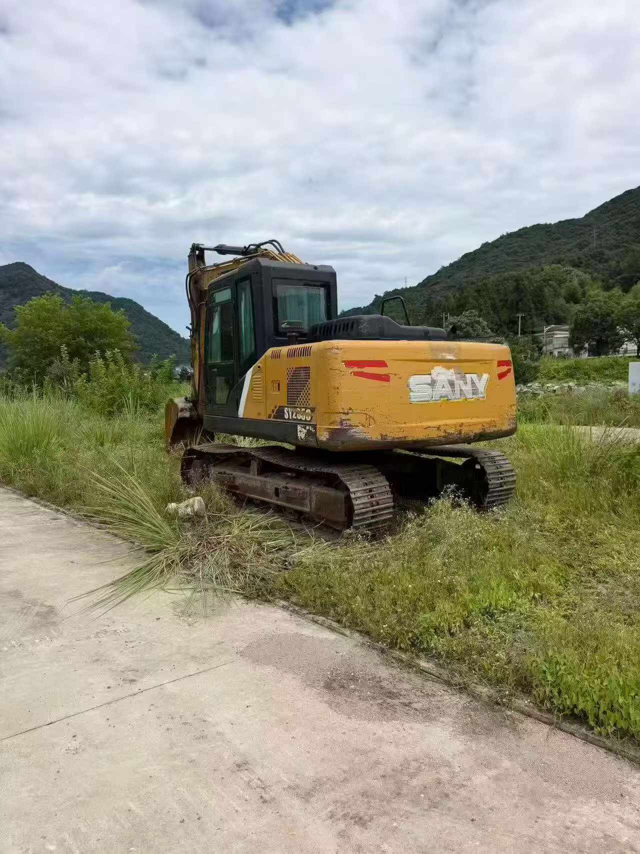 Купить Подержанный Экскаватор Sany SY135 / 8 Купить Подержанный Экскаватор Sany SY135 / 8