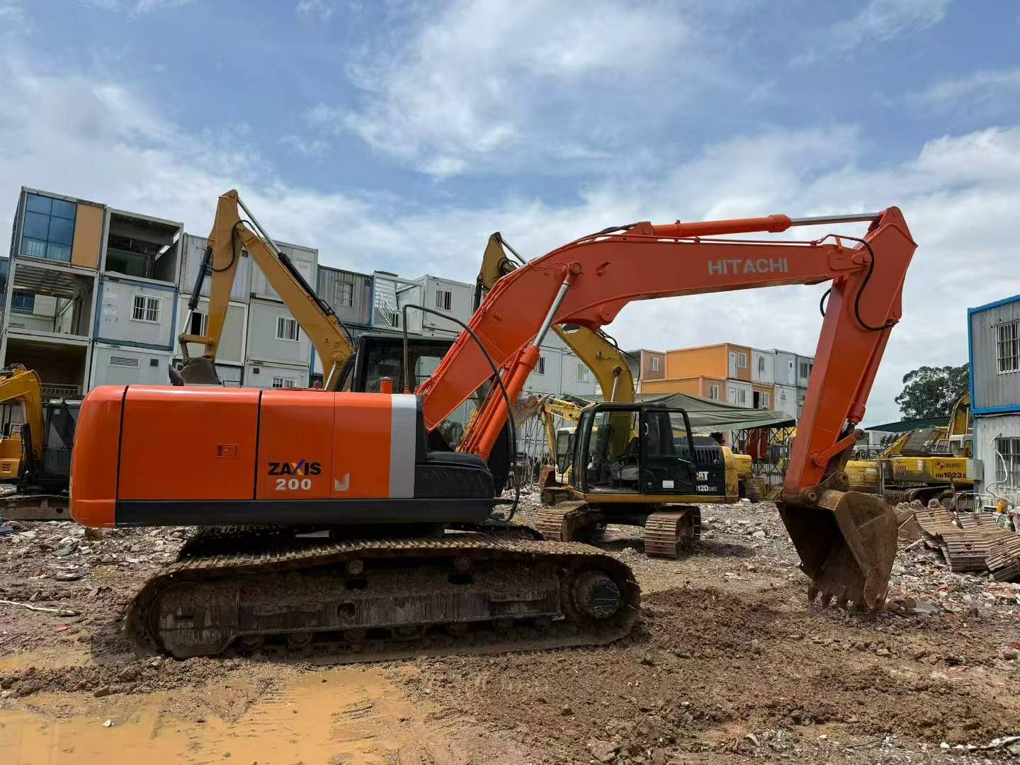 Buy Hitachi EX200 Used Excavator / 2 Buy Hitachi EX200 Used Excavator / 2