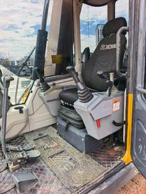 Buy XCMG XE75DA Used Excavator / 7 Buy XCMG XE75DA Used Excavator / 7