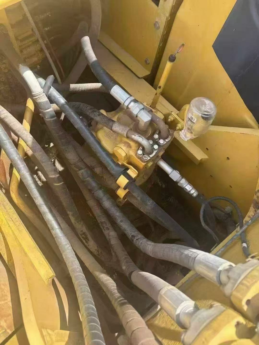 Compre Excavadora Komatsu PC240-6 Usada / 4 Compre Excavadora Komatsu PC240-6 Usada / 4