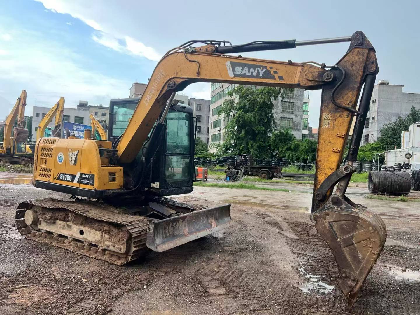 Acheter Pelle Sany SY75 d'occasion / 2