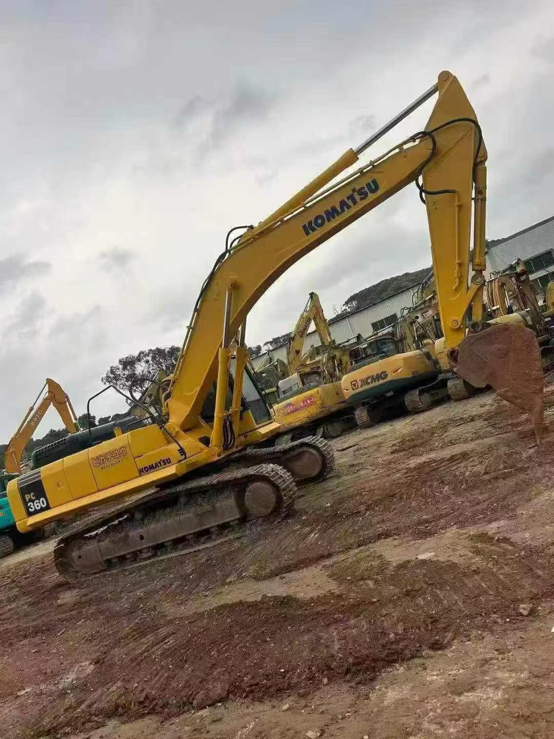 Acheter Pelle Komatsu PC360-7 d'occasion / 4 Acheter Pelle Komatsu PC360-7 d'occasion / 4