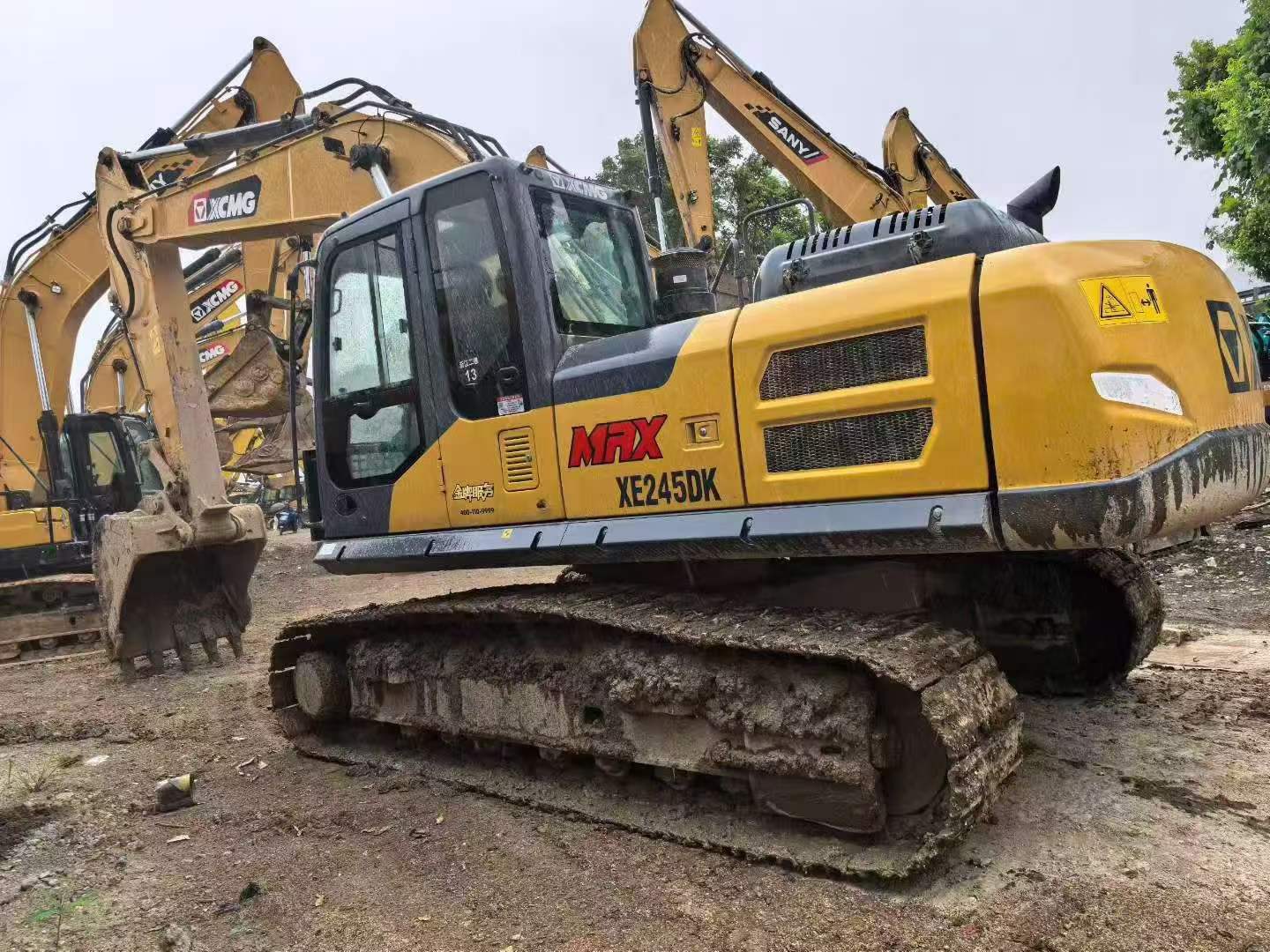 Buy XCMG XE245D Used Excavator / 4 Buy XCMG XE245D Used Excavator / 4