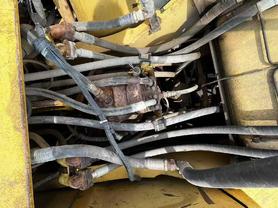 Buy Komatsu PC200-6 Used Excavator / 4 Buy Komatsu PC200-6 Used Excavator / 4