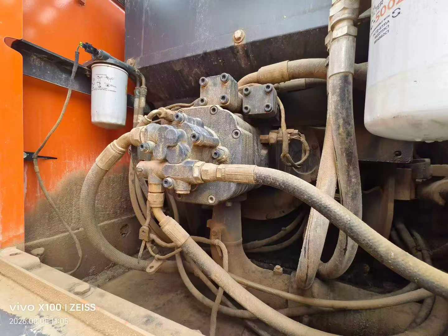 Compre Escavadeira Doosan DL305 Usada / 6 Compre Escavadeira Doosan DL305 Usada / 6