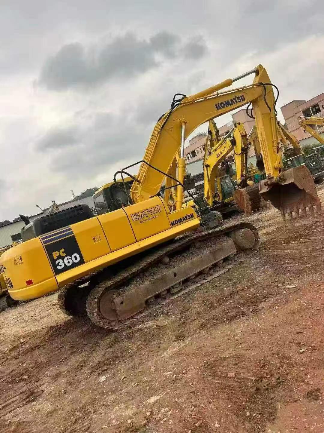 Acheter Pelle Komatsu PC360-7 d'occasion / 2 Acheter Pelle Komatsu PC360-7 d'occasion / 2