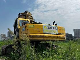 Buy Komatsu PC200-6 Used Excavator / 2 Buy Komatsu PC200-6 Used Excavator / 2