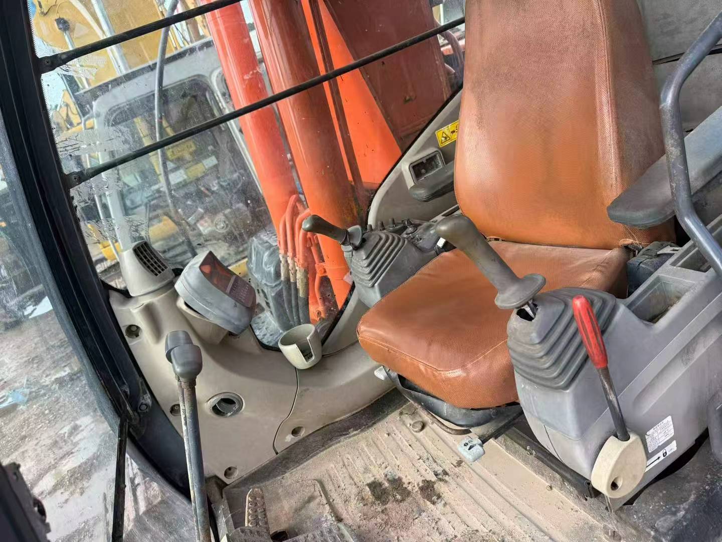 Buy Hitachi EX200 Used Excavator / 6 Buy Hitachi EX200 Used Excavator / 6