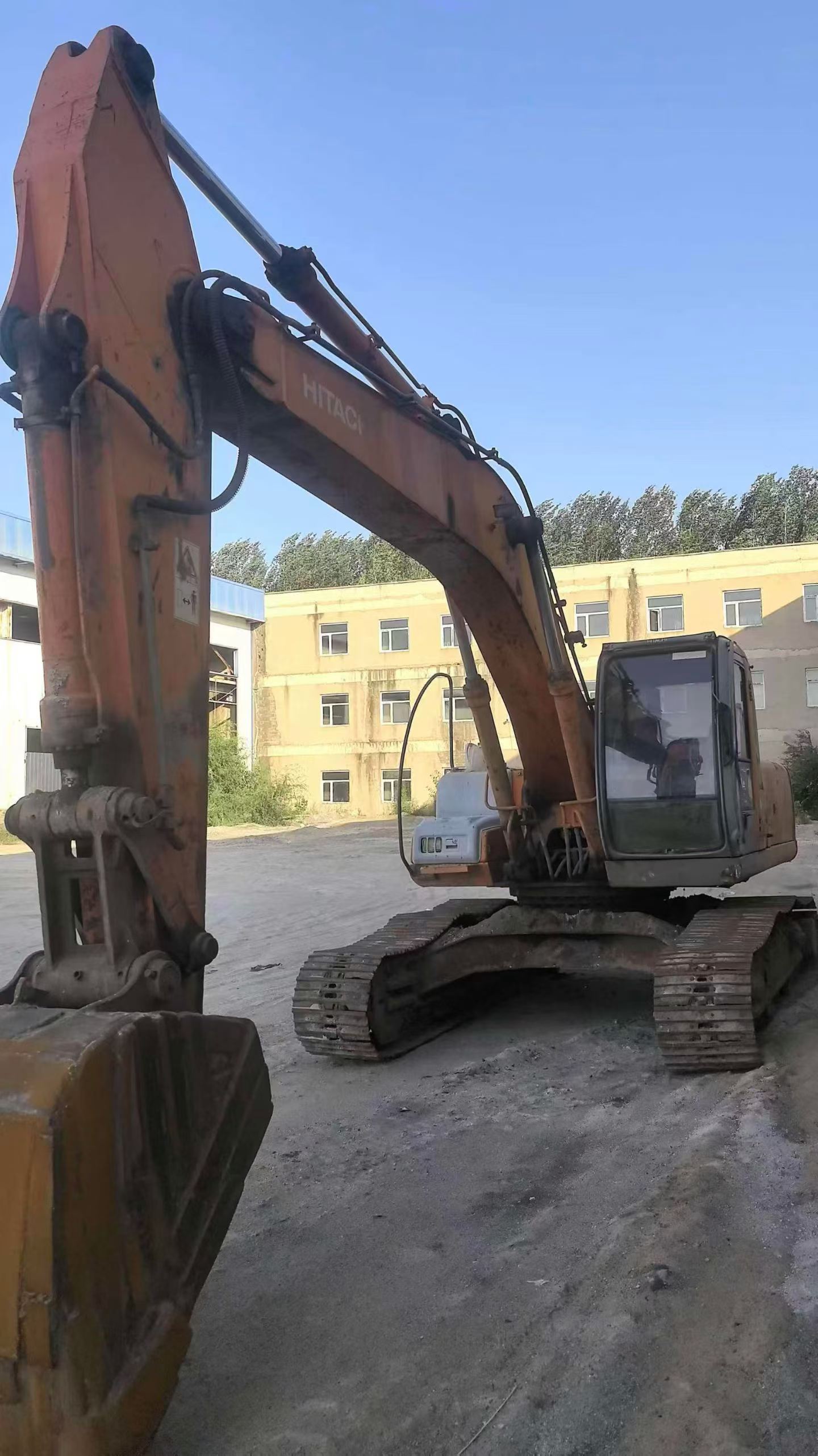 Buy Hitachi EX240-6 Used Excavator / 2