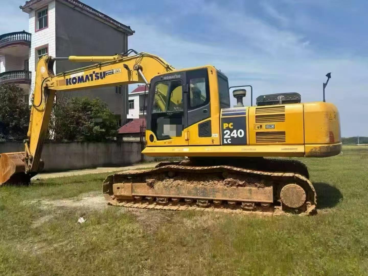 Comprar Komatsu PC240-6 Usado Excavadora