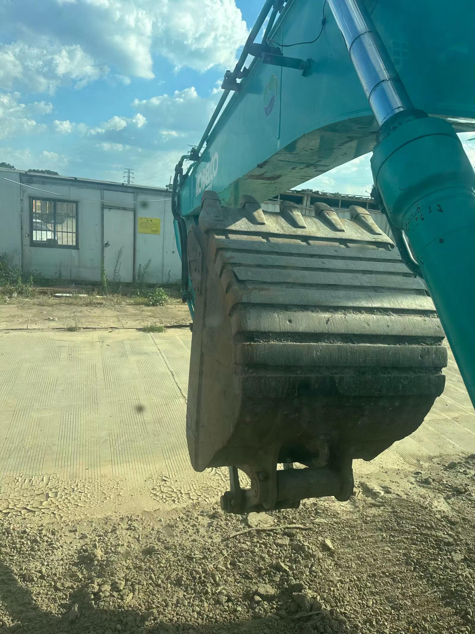 Compre Escavadeira Kobelco SK200-2 Usada / 9