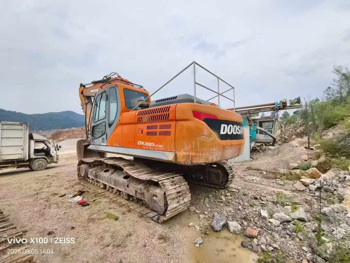 Compre Escavadeira Doosan DL305 Usada / 5 Compre Escavadeira Doosan DL305 Usada / 5