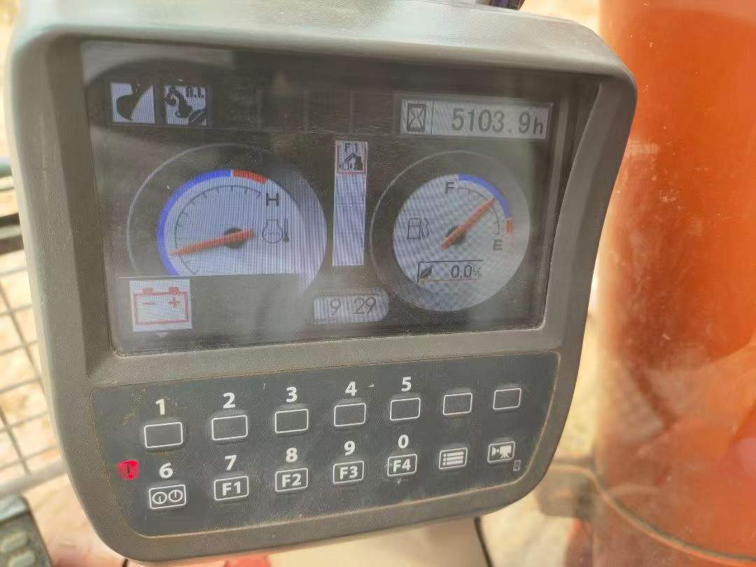 Buy Hitachi EX350 Used Excavator / 3 Buy Hitachi EX350 Used Excavator / 3