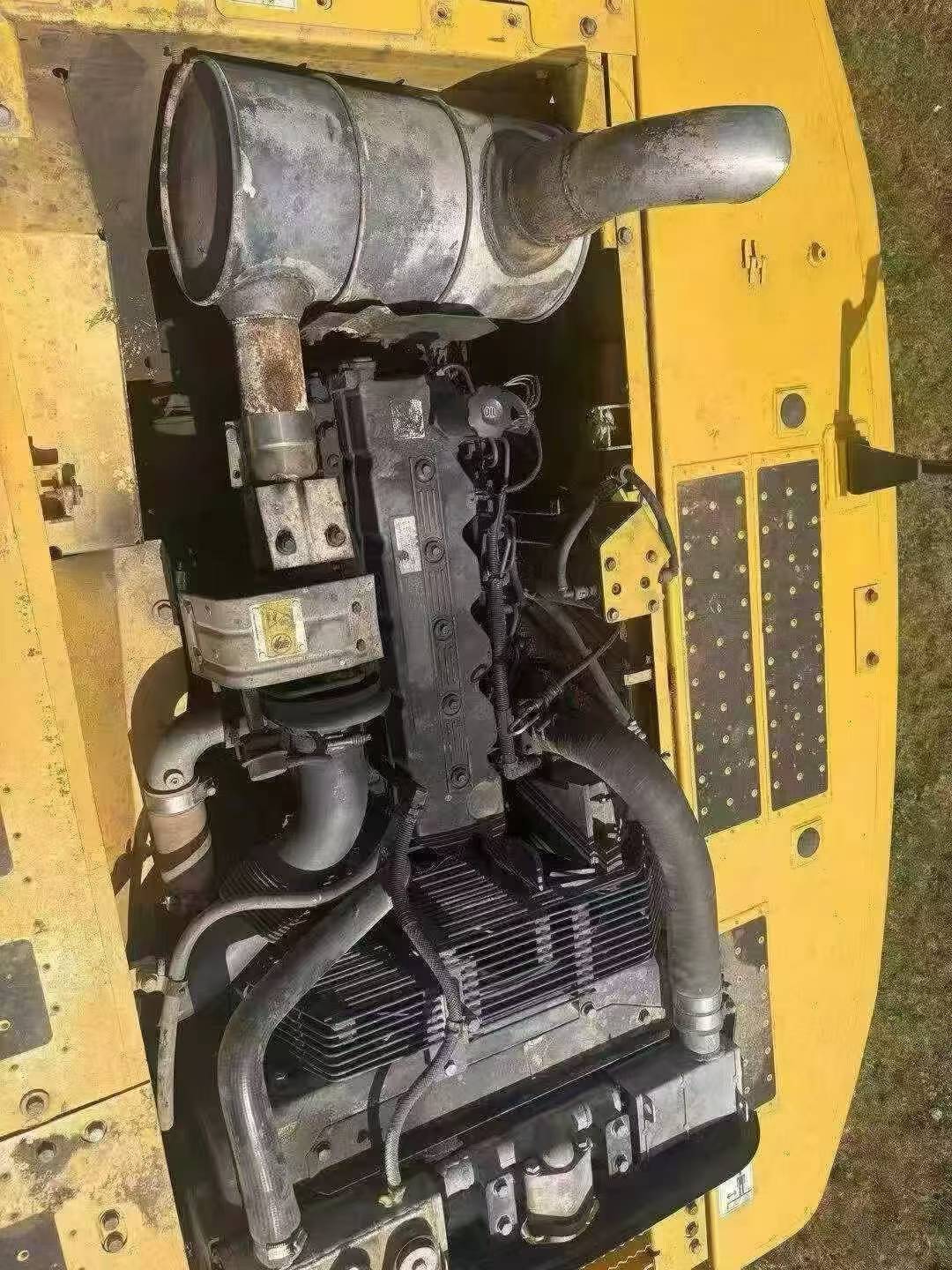 Compre Excavadora Komatsu PC240-6 Usada / 3 Compre Excavadora Komatsu PC240-6 Usada / 3