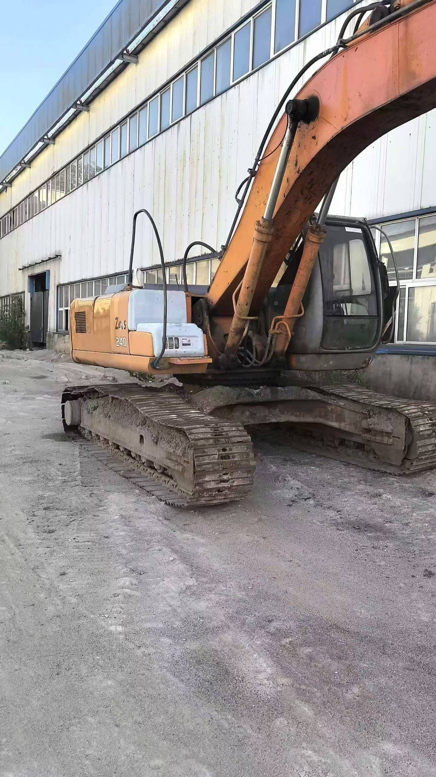 Buy Hitachi EX240-6 Used Excavator