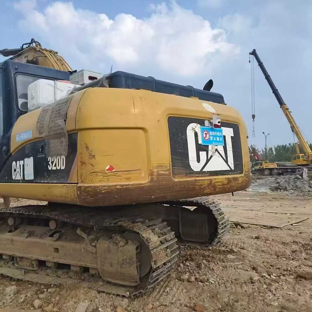 Buy Caterpillar 320A Used Excavator / 2 Buy Caterpillar 320A Used Excavator / 2