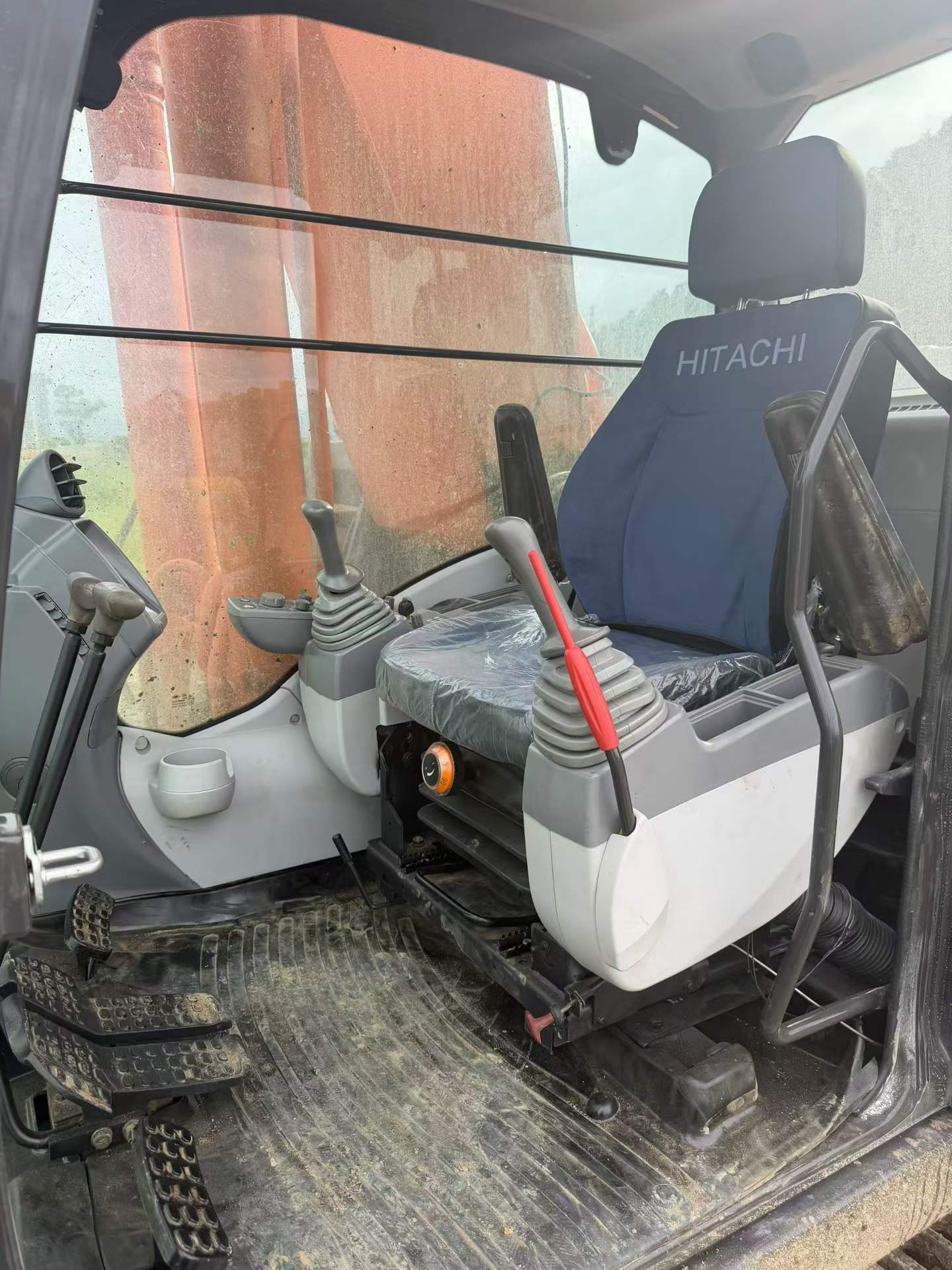 Купить Подержанный Экскаватор Hitachi ZX350-5G / 9
