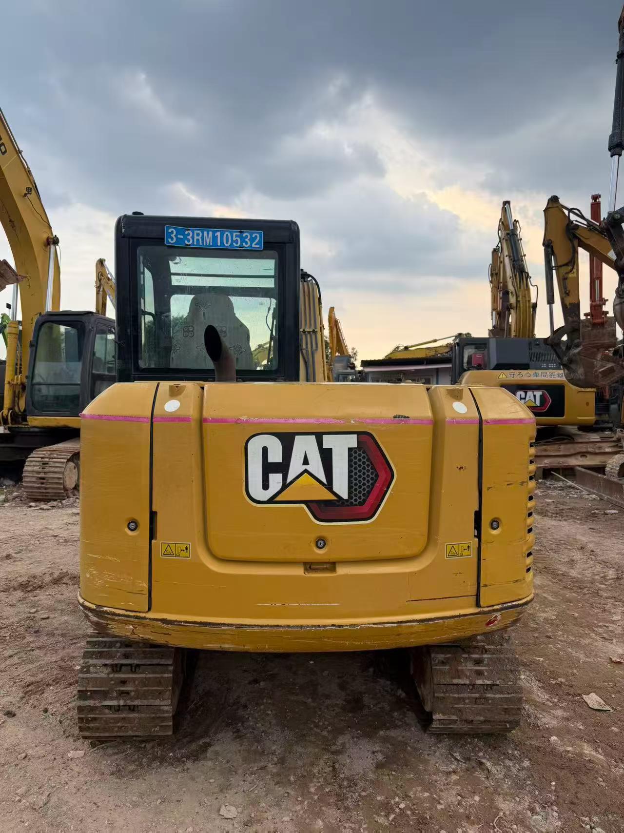 شراء Caterpillar 305B مستعمل حفارة