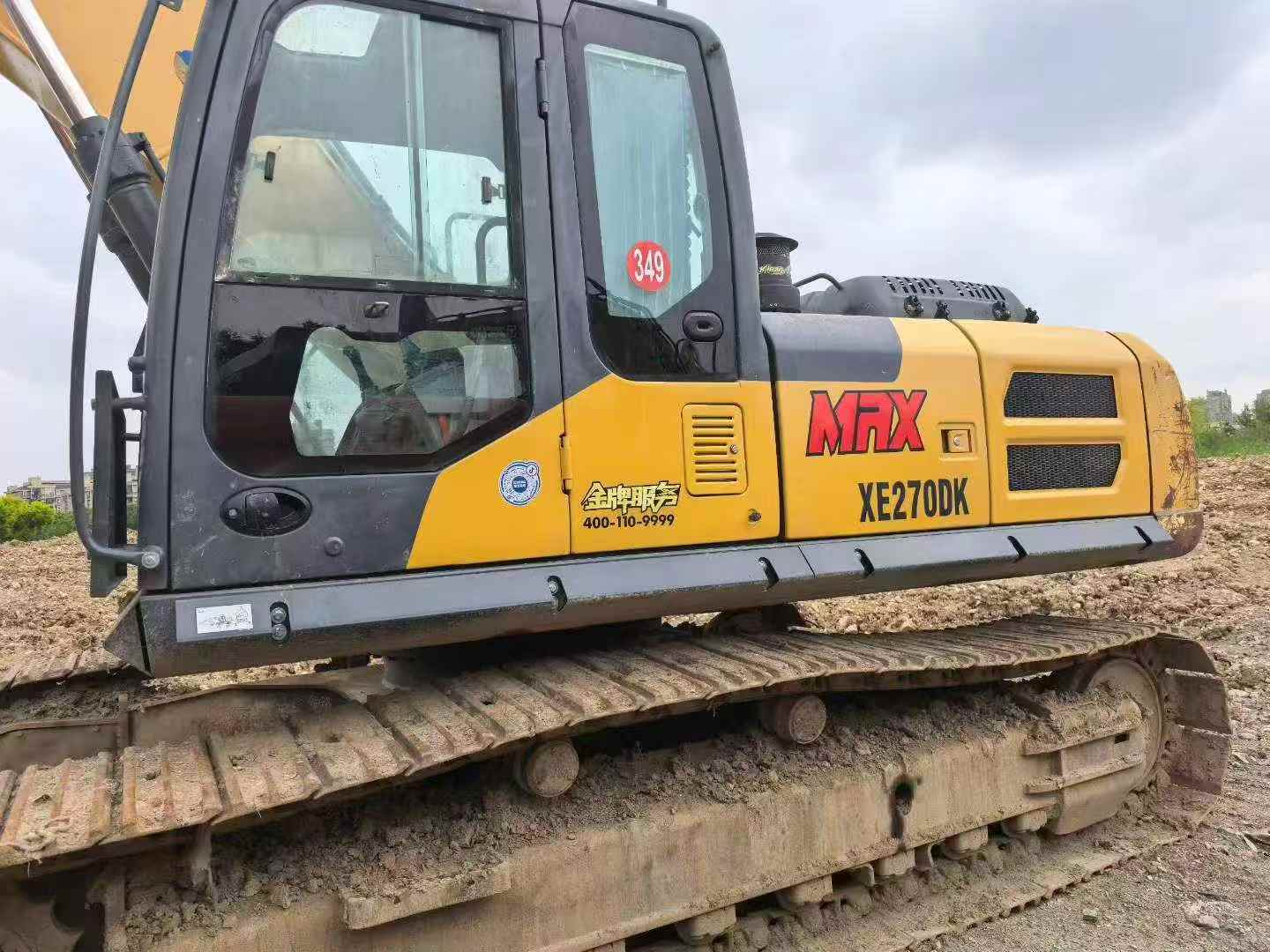 شراء حفارة XCMG XE270DK مستعملة / 3
