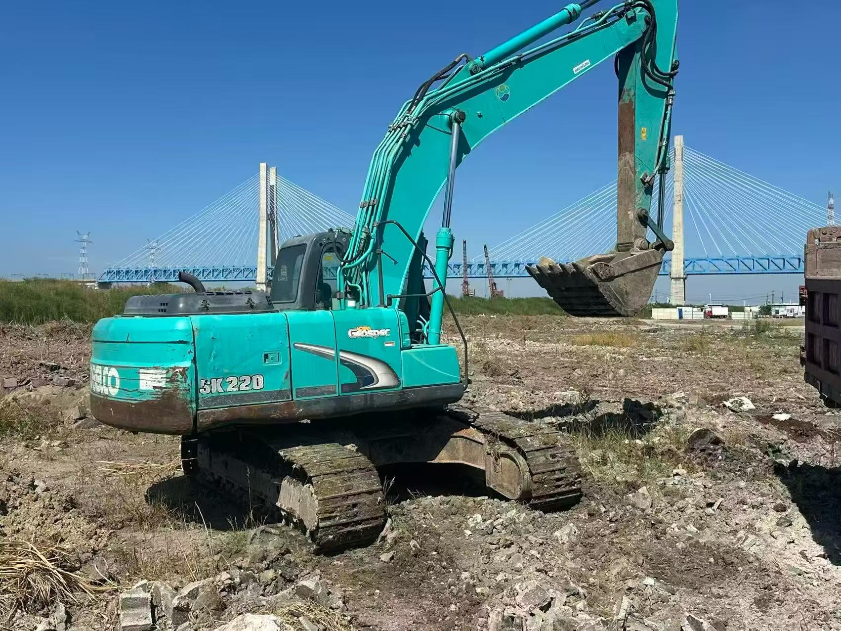 Compre Escavadeira Kobelco SK200-2 Usada / 7