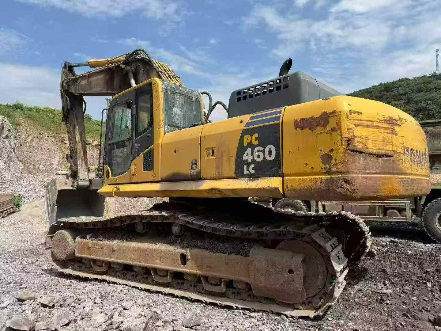 Buy Komatsu PC460LC-8 Used Excavator / 2 Buy Komatsu PC460LC-8 Used Excavator / 2