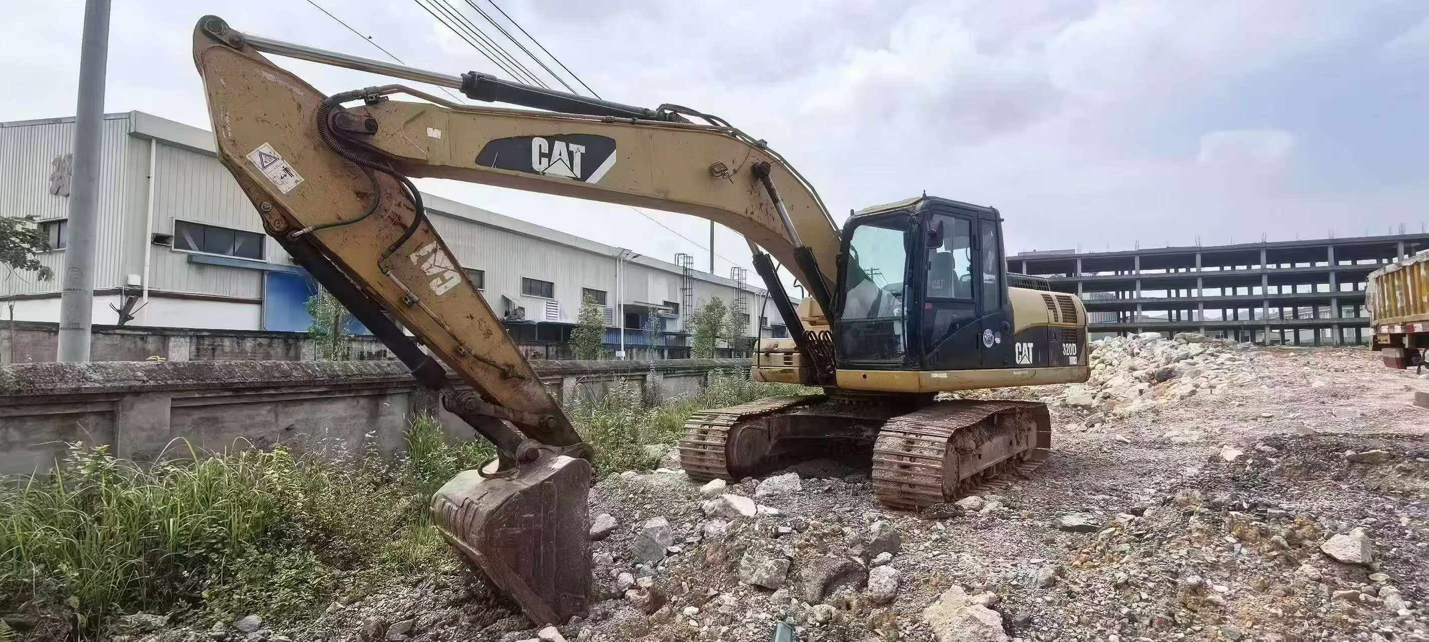 Buy Caterpillar 320D Used Excavator
