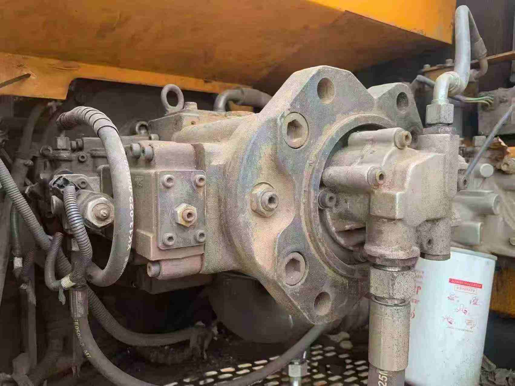 Купить Подержанный Экскаватор Sany SY215C / 6 Купить Подержанный Экскаватор Sany SY215C / 6
