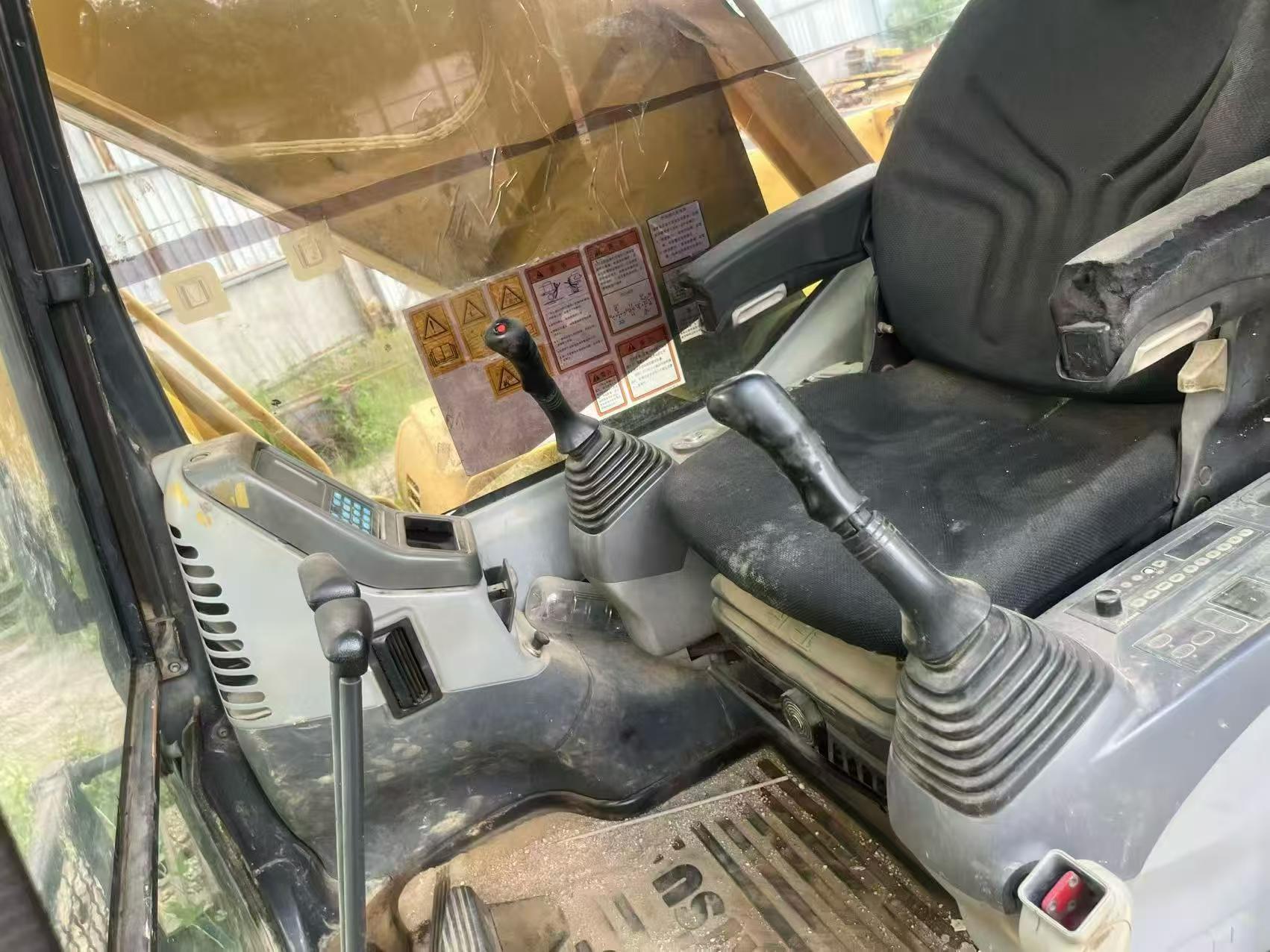 Compre Excavadora Komatsu PC270-7 Usada / 8 Compre Excavadora Komatsu PC270-7 Usada / 8