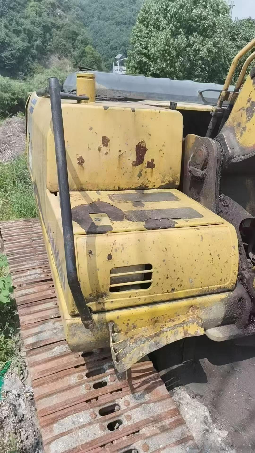 Compre Excavadora Komatsu PC210 Usada / 5 Compre Excavadora Komatsu PC210 Usada / 5