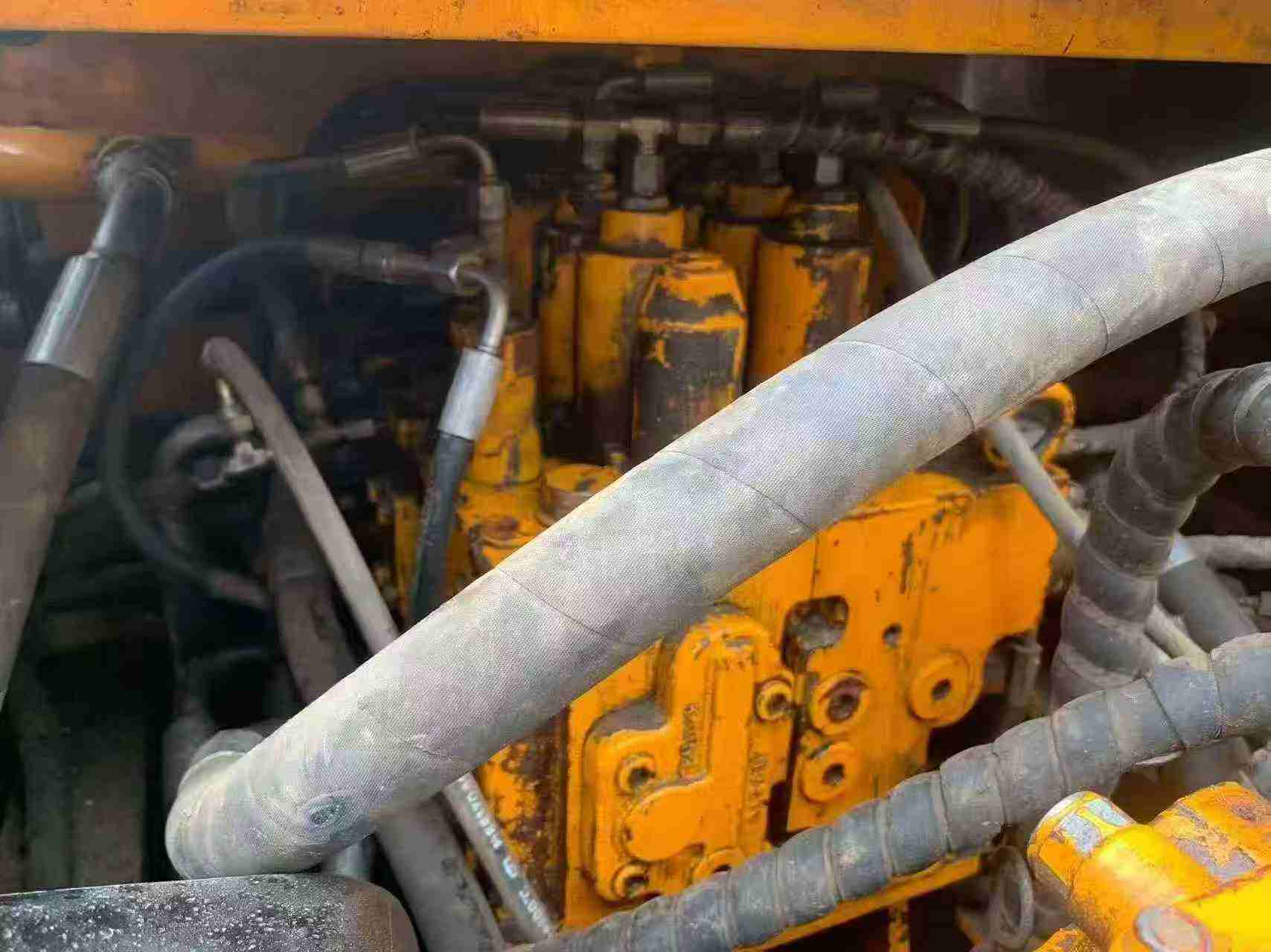 Купить Подержанный Экскаватор Sany SY215C / 7 Купить Подержанный Экскаватор Sany SY215C / 7