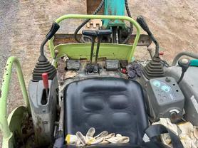 Buy Yanmar Vio30-2 Used Excavator / 7 Buy Yanmar Vio30-2 Used Excavator / 7