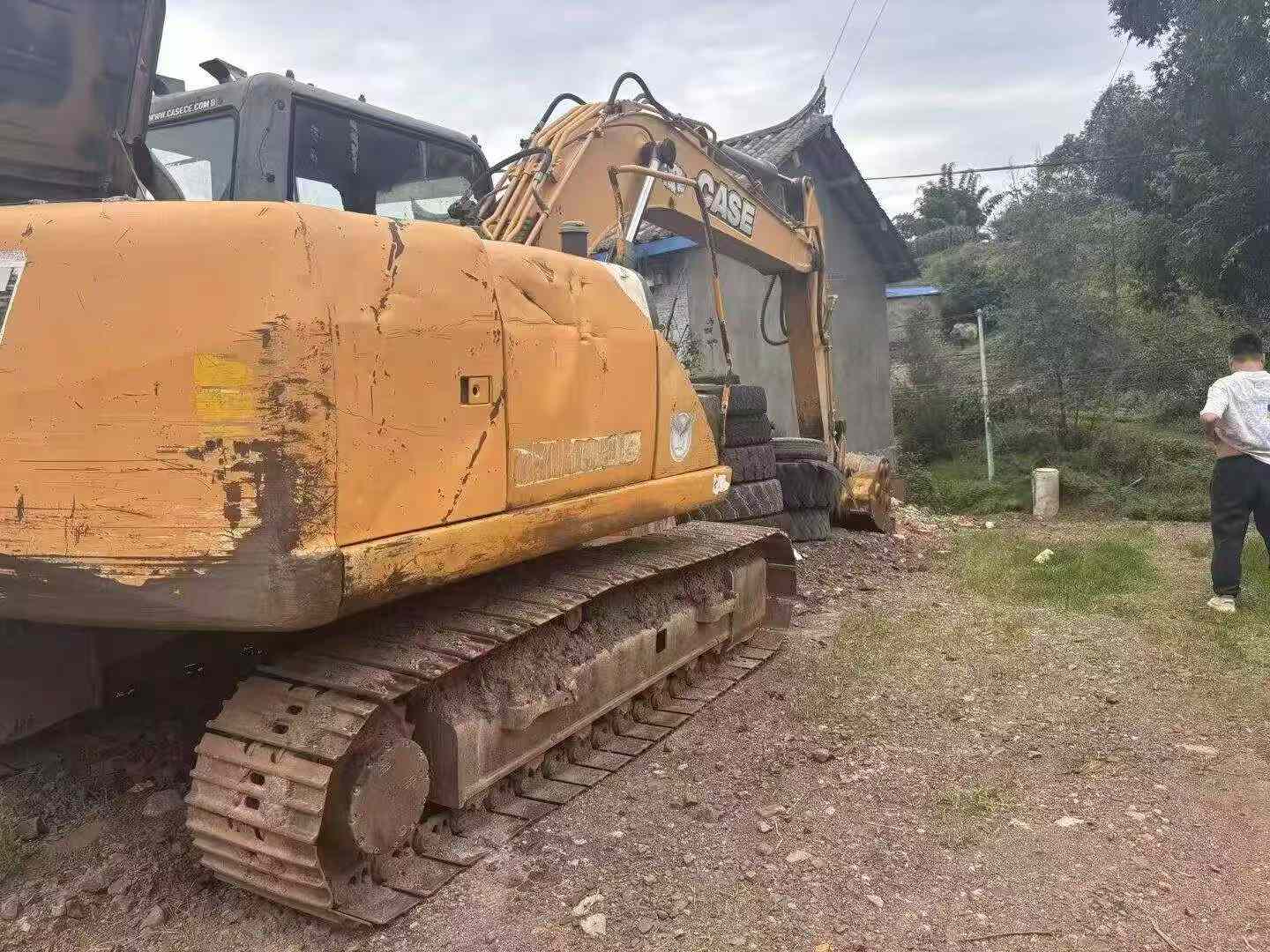 شراء حفارة Case CX130 مستعملة / 2