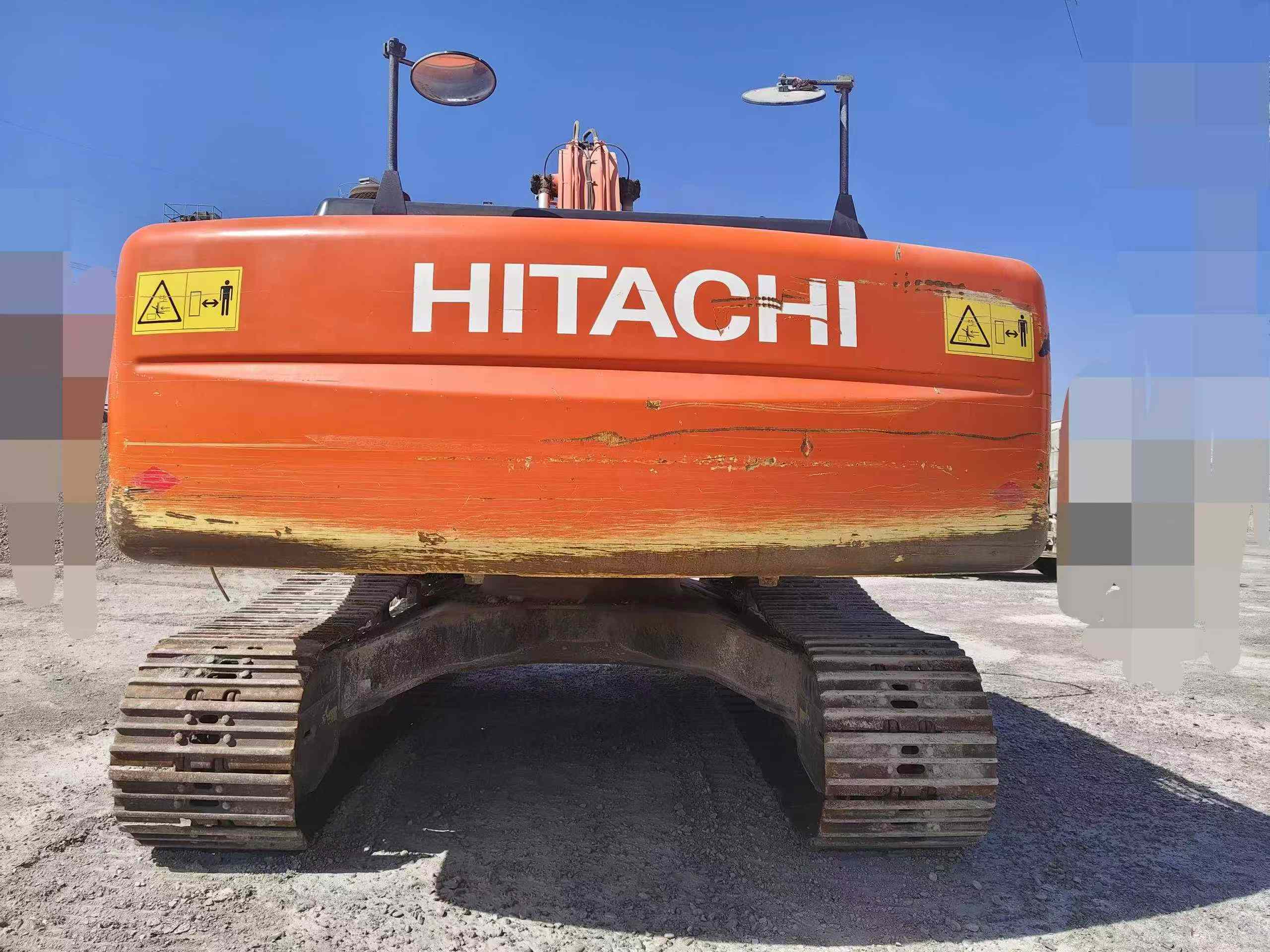 Compre Escavadeira Hitachi ZX240-3G Usada / 2