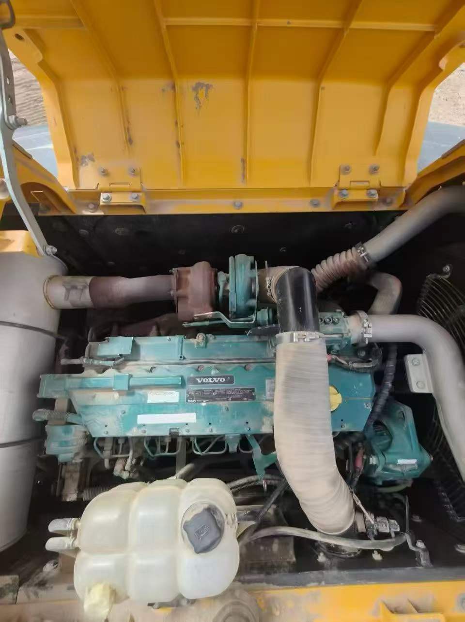 Buy Volvo L250G Used Excavator / 7 Buy Volvo L250G Used Excavator / 7