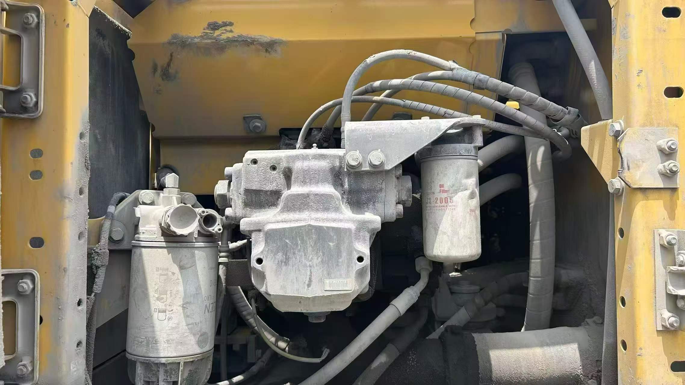 Compre Excavadora Komatsu PC240-6 Usada / 4 Compre Excavadora Komatsu PC240-6 Usada / 4